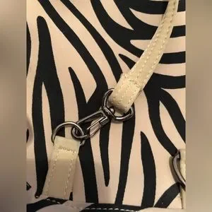 NWOT - Cosmopolis Paris Tiger Stripe Bag Cosmopolis | Bags | Nwot Cosmopolis Paris Tiger Stripe Bag  main image 3